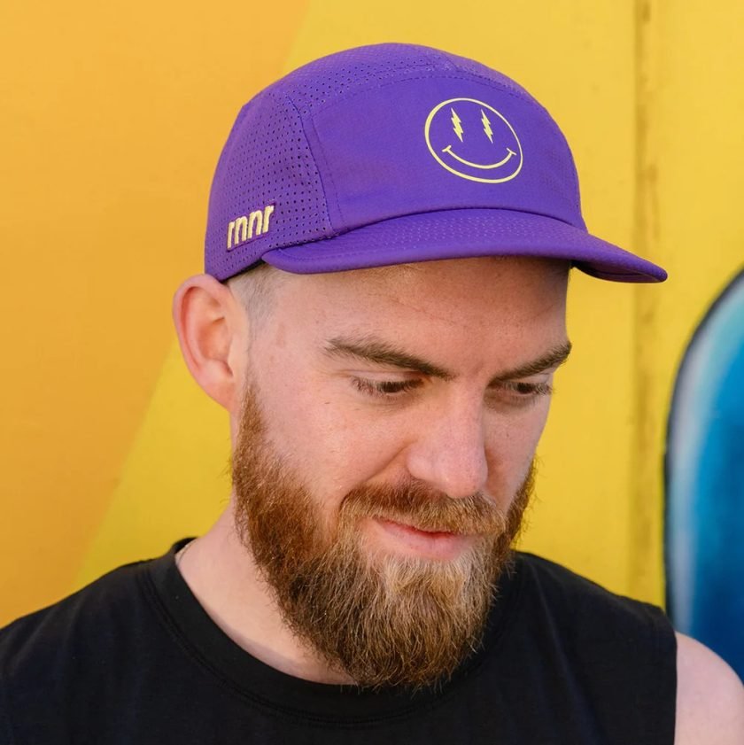 rnnr_purplerunningpacerhatwithasmileyface_7ca2a73d-23ce-4754-b606-2c28b9e90dc9