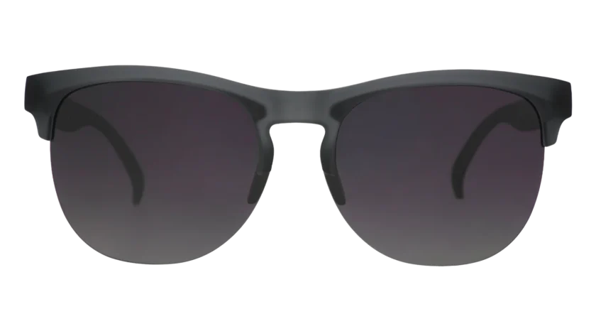 3_ThrowsShadeCatchesClout_FrontTransparent