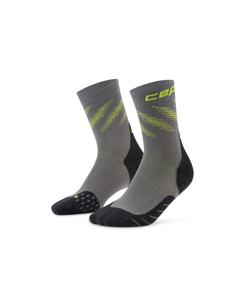 Core-Run-Elliptic-Mid-Cut-Socks_DarkGrey-Lime_WP9C1Q_4x5_Transparent_06