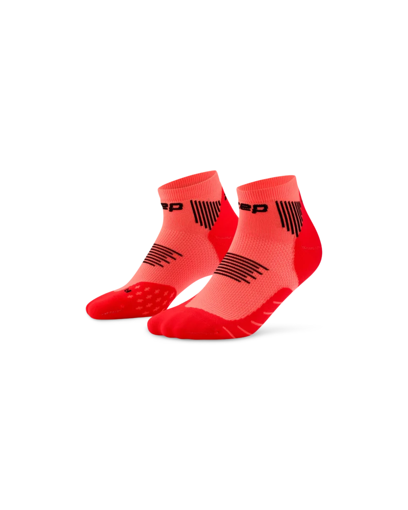 Core-Run-Low-Cut-Socks-5-0_Neon-Coral_WP9ASR_4x5_Transparent_06